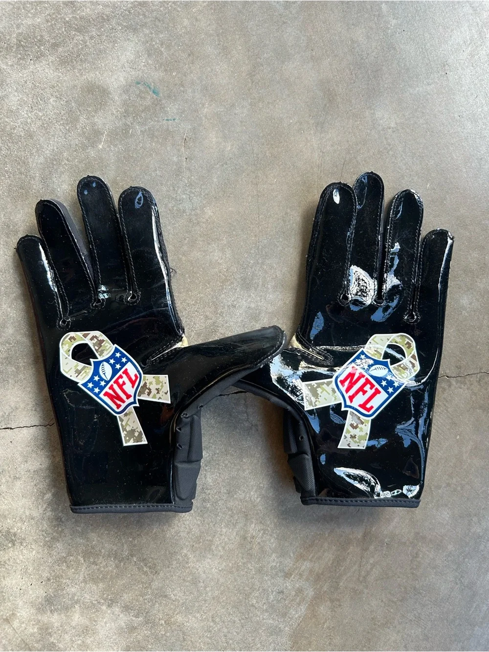 Salute to Service Camo NFL Football Gloves - Glossy Black